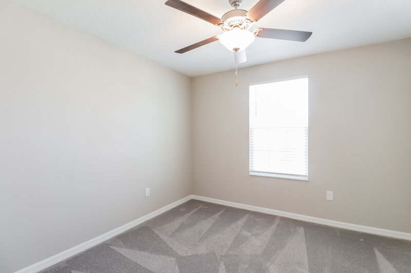 2,600/Mo, 7317 Spring Snowflake Ave Tampa, FL 33619 Misc View 11