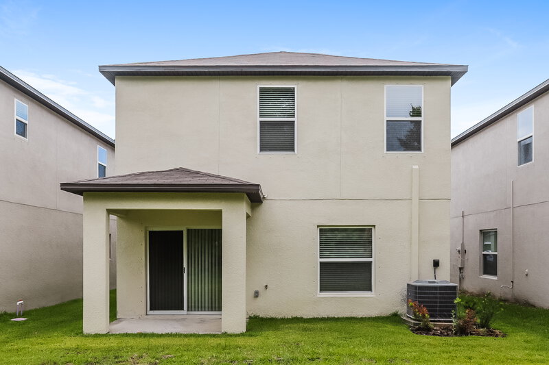 2,405/Mo, 7306 Spring Snowflake Ave Tampa, FL 33619 Rear View