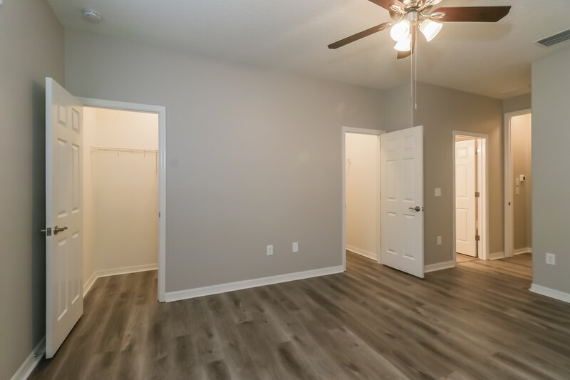 2,520/Mo, 5850 Sweet William Ter Land O Lakes, FL 34639 Main Bedroom View