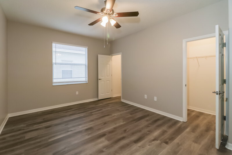 2,520/Mo, 5850 Sweet William Ter Land O Lakes, FL 34639 Main Bedroom View 2