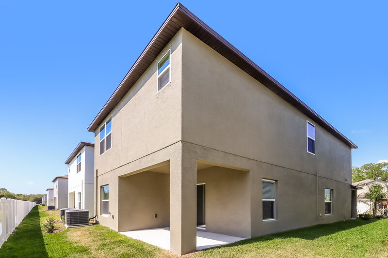 4,160/Mo, 7309 Spring Snowflake Ave Tampa, FL 33619 Rear View