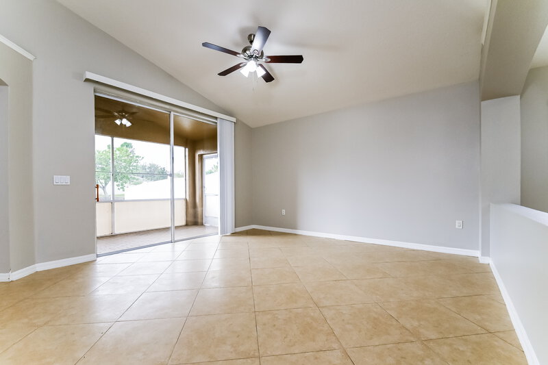 1,965/Mo, 2603 Whitewood Rd Mulberry, FL 33860 Living Room View