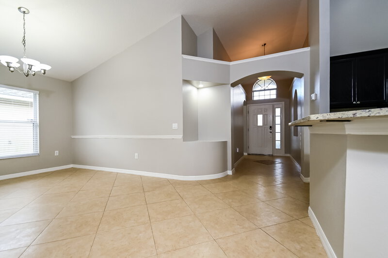 1,965/Mo, 2603 Whitewood Rd Mulberry, FL 33860 Living Room View 3