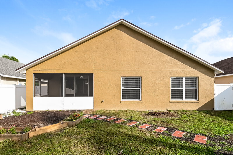 1,965/Mo, 2603 Whitewood Rd Mulberry, FL 33860 Rear View