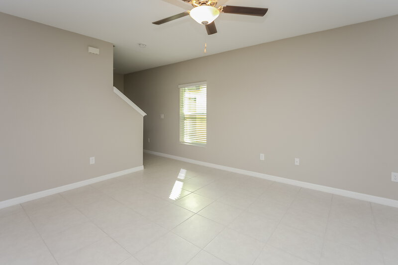2,495/Mo, 7318 Spring Snowflake Ave Tampa, FL 33619 Living Room View 2