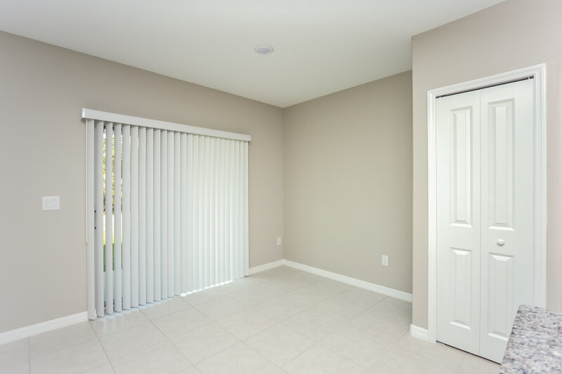 2,495/Mo, 7318 Spring Snowflake Ave Tampa, FL 33619 Dining Room View