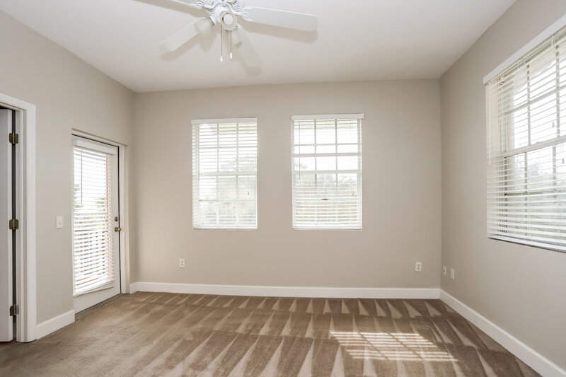 2,010/Mo, 6504 Quiet Pool Ct Apollo Beach, FL 33572 Main Bedroom View 2