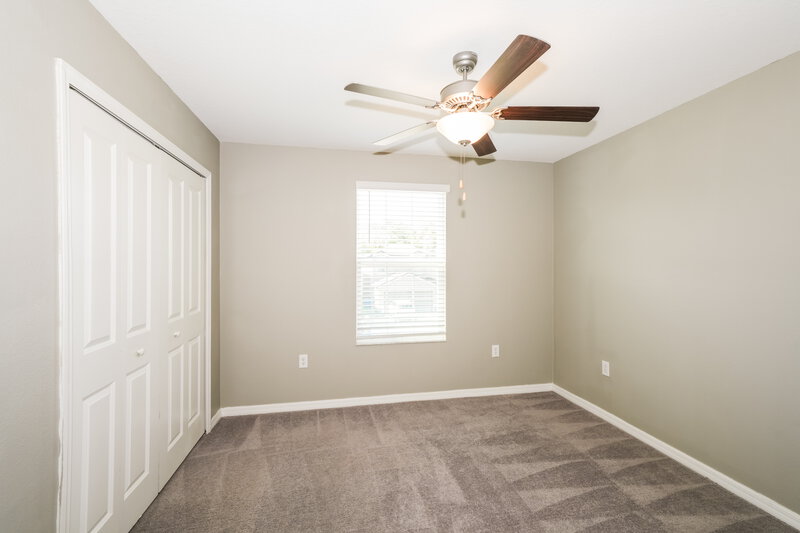 2,525/Mo, 7324 Spring Snowflake Ave Tampa, FL 33619 Bedroom View