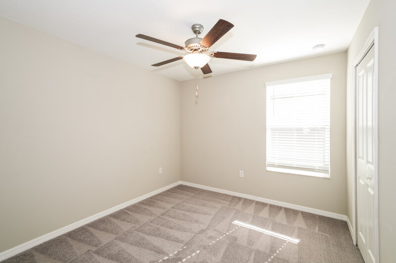 2,525/Mo, 7324 Spring Snowflake Ave Tampa, FL 33619 Bedroom View 3