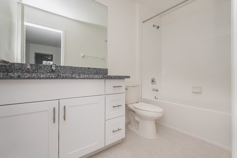 2,600/Mo, 7338 Spring Snowflake Ave Tampa, FL 33619 Misc View 16