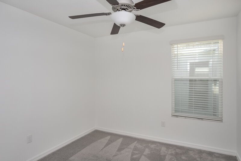 2,495/Mo, 7336 Spring Snowflake Ave Tampa, FL 33619 Bedroom View 2