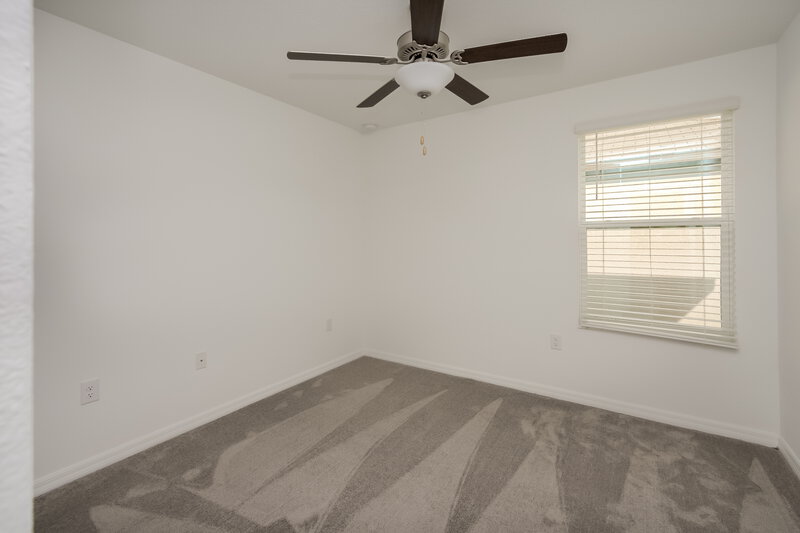 2,420/Mo, 7320 Spring Snowflake Ave Tampa, FL 33619 Bedroom View