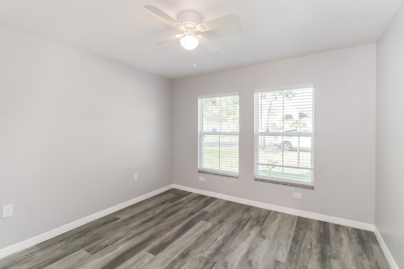 1,830/Mo, 5468 Chestnut Ridge Rd Dade City, FL 33523 Bedroom View 2