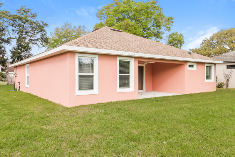 1,830/Mo, 5468 Chestnut Ridge Rd Dade City, FL 33523 Rear View 2