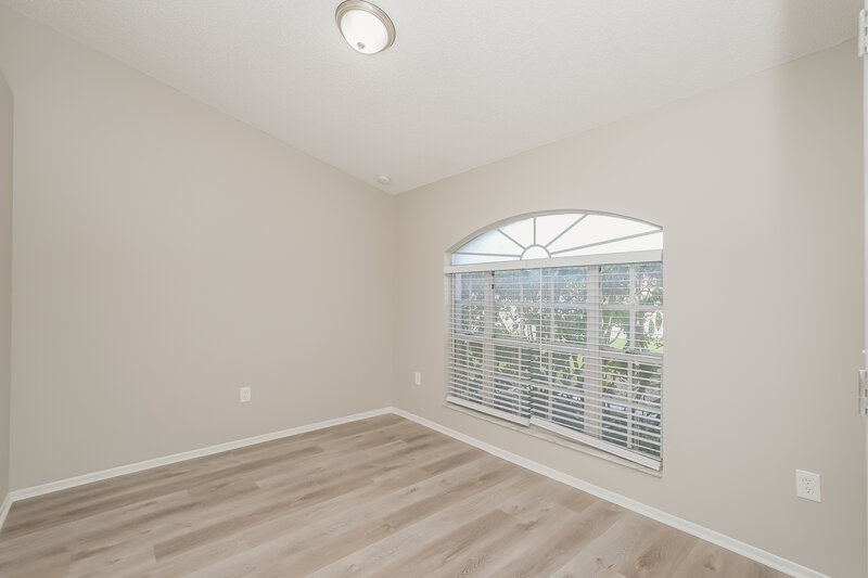 2,570/Mo, 11110 Bloomington Dr Tampa, FL 33635 Office View