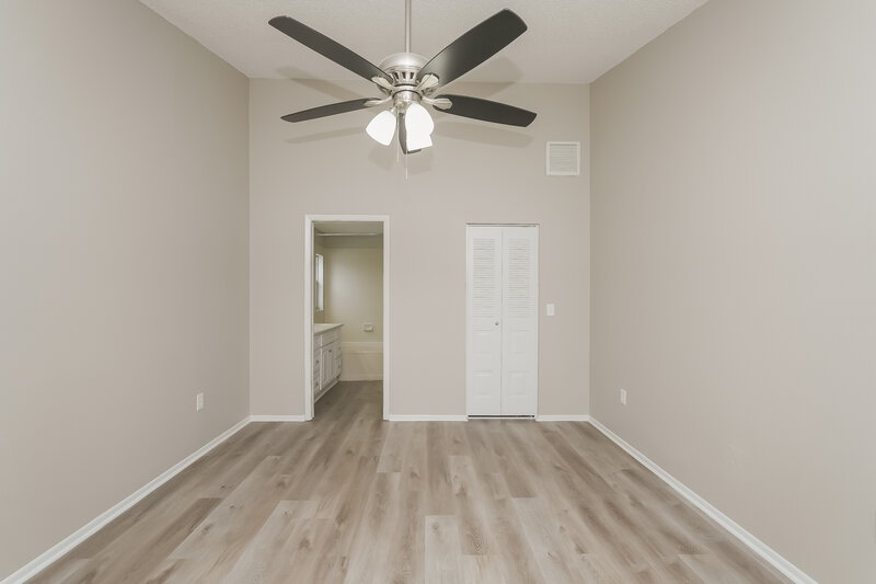 2,570/Mo, 11110 Bloomington Dr Tampa, FL 33635 Main Bedroom View