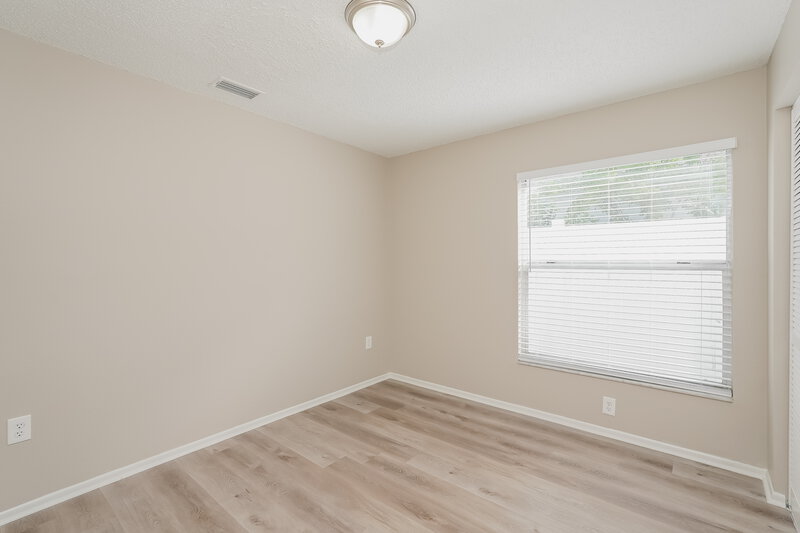 2,570/Mo, 11110 Bloomington Dr Tampa, FL 33635 Bedroom View 2