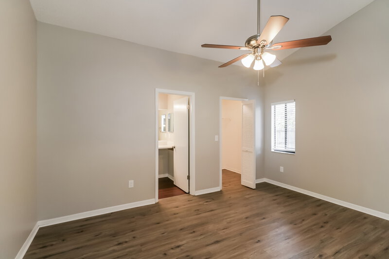 2,265/Mo, 1521 Spinning Wheel Dr Lutz, FL 33559 Main Bedroom View 2