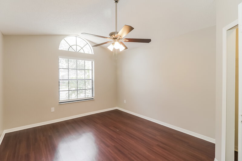 2,265/Mo, 1521 Spinning Wheel Dr Lutz, FL 33559 Bedroom View