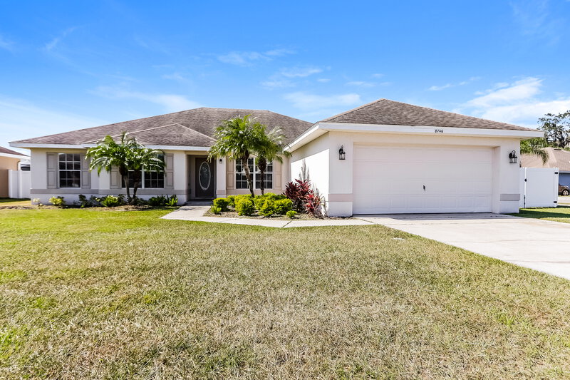 2,350/Mo, 8746 Fort Socrum Village Pl Lakeland, FL 33810 External View