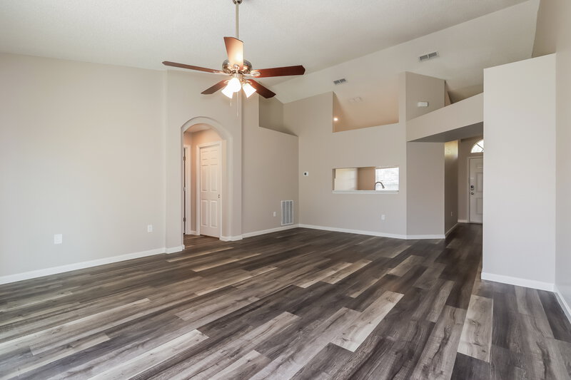 1,990/Mo, 3180 Thoroughbred Loop N Lakeland, FL 33811 Living Room View 2