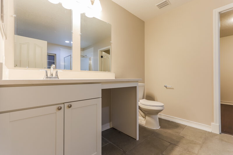 3,920/Mo, 3235 Ogden Dr Mulberry, FL 33860 Main Bathroom View