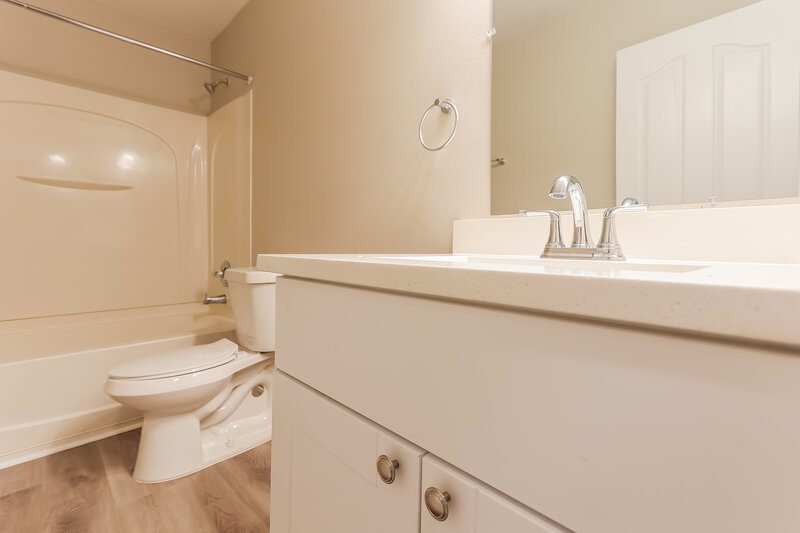 3,920/Mo, 3235 Ogden Dr Mulberry, FL 33860 Bathroom View