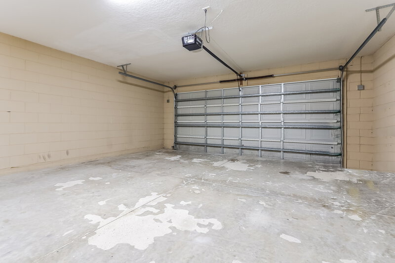 3,920/Mo, 3235 Ogden Dr Mulberry, FL 33860 Garage View