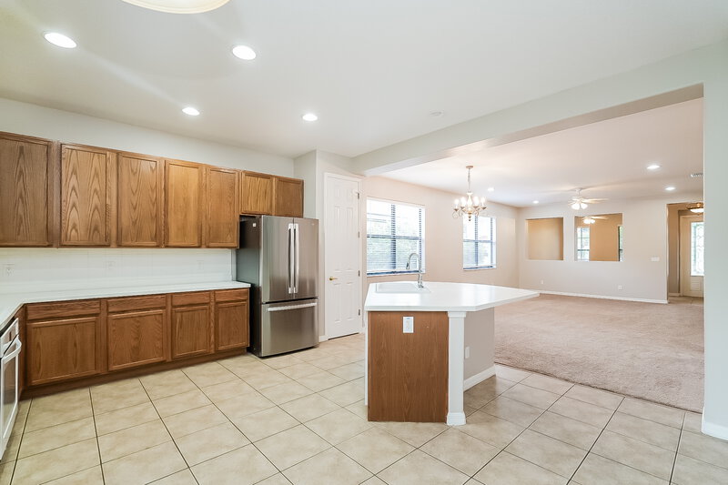 2,460/Mo, 20355 Chestnut Grove Dr Tampa, FL 33647 Kitchen View 2