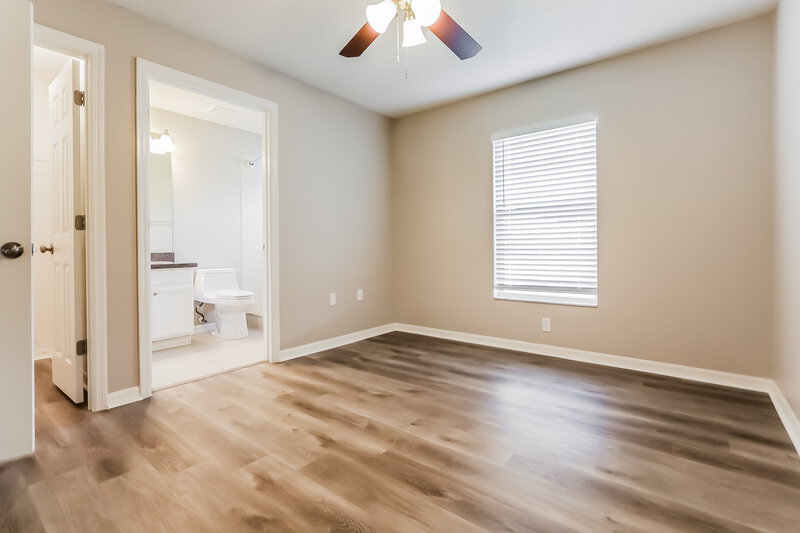 3,040/Mo, 11730 Lynn Brook Cir Seffner, FL 33584 Main Bedroom View