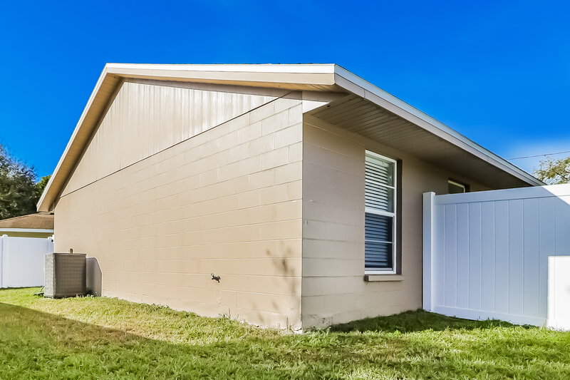 3,040/Mo, 11730 Lynn Brook Cir Seffner, FL 33584 Rear View