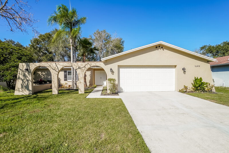 2,340/Mo, 16414 Bonneville Dr Tampa, FL 33624 External View