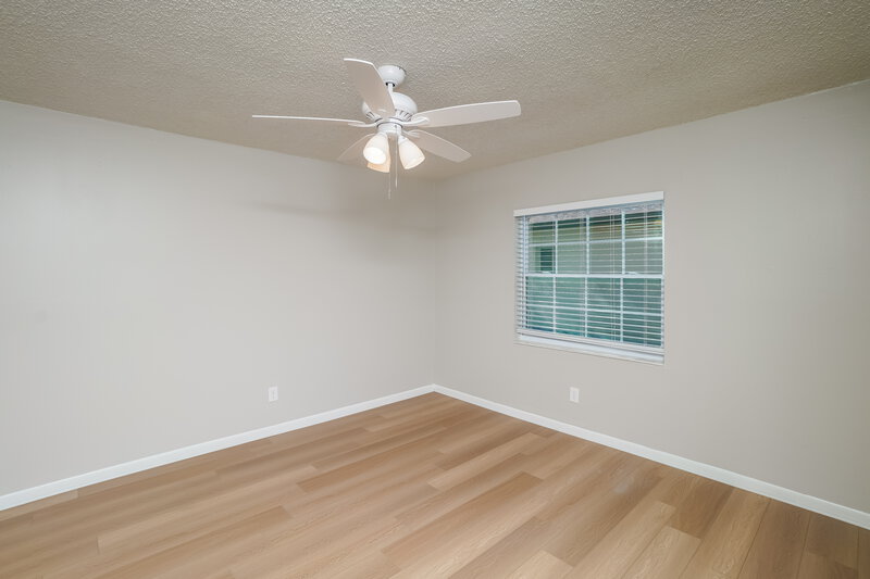 2,340/Mo, 16414 Bonneville Dr Tampa, FL 33624 Main Bedroom View