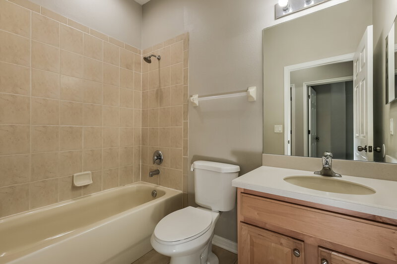 2,160/Mo, 2906 Copper Height Ct Valrico, FL 33594 Bathroom View