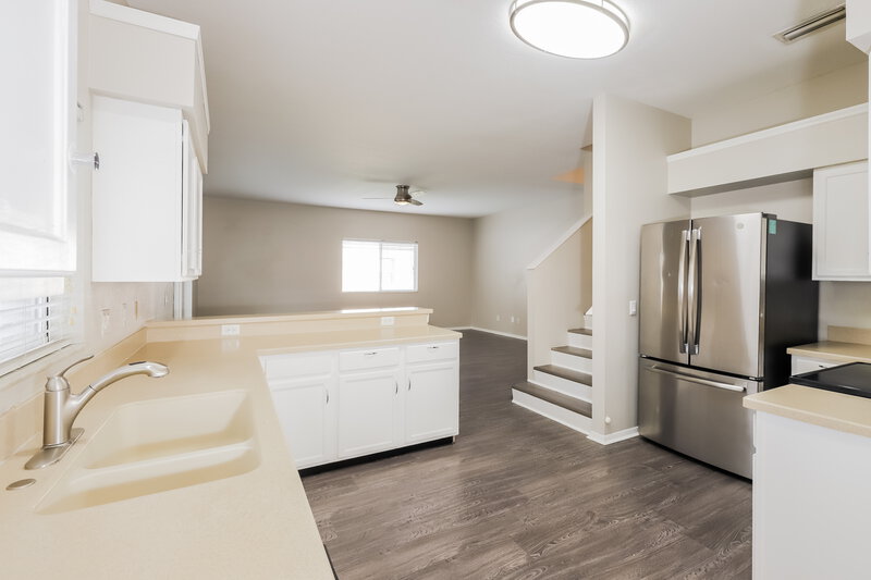 3,360/Mo, 4232 Balington Dr Valrico, FL 33596 Kitchen View 2