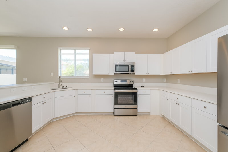 2,130/Mo, 9133 Bell Rock Pl Land O Lakes, FL 34638 Kitchen View