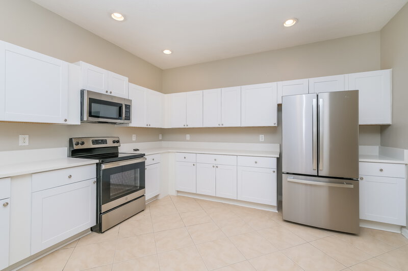 2,130/Mo, 9133 Bell Rock Pl Land O Lakes, FL 34638 Kitchen View 2