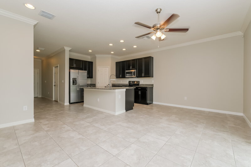 2,135/Mo, 7026 Summer Holly Pl Riverview, FL 33578 Living Room View 2