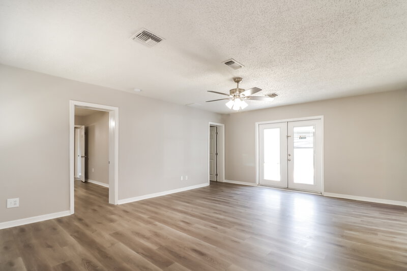 3,245/Mo, 7983 Shadow Run Dr Largo, FL 33773 Family Room View