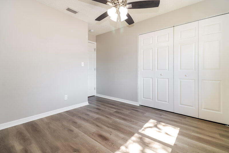 3,245/Mo, 7983 Shadow Run Dr Largo, FL 33773 Bedroom View