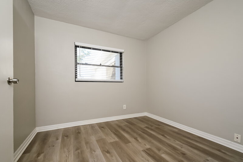 1,780/Mo, 1827 Rotary Dr Lakeland, FL 33801 Bedroom View 3