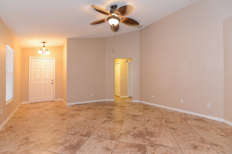 3,170/Mo, 7116 Kendall Heath Way Land O' Lakes, FL 34637 Living Room View 3