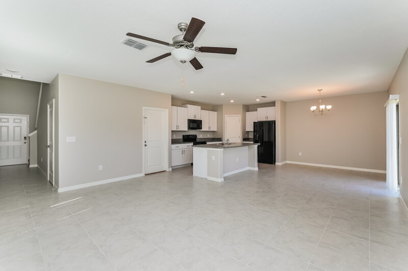 3,880/Mo, 4536 Eternal Prince Dr Sun City Center, FL 33573 Living Room View
