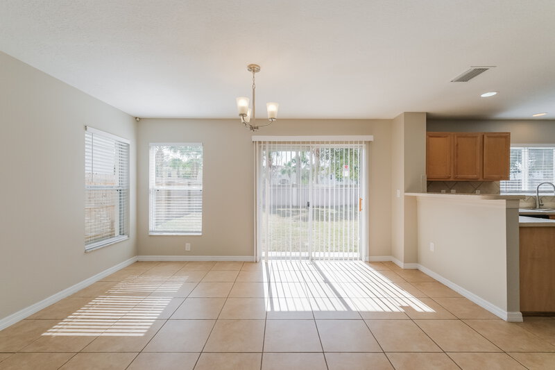 2,090/Mo, 9243 Wellstone Dr Land O Lakes, FL 34638 Dining Room View 2