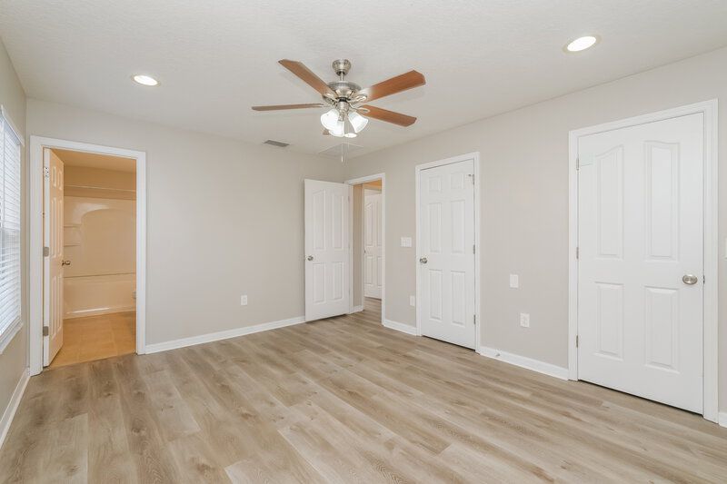 2,090/Mo, 9243 Wellstone Dr Land O Lakes, FL 34638 Main Bedroom View