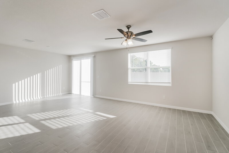 2,195/Mo, 38969 Harlow Rose Drive Zephyrhills, FL 33540 Living Room View