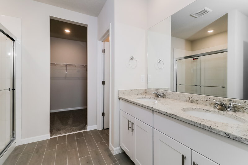 2,195/Mo, 38969 Harlow Rose Drive Zephyrhills, FL 33540 Main Bathroom View