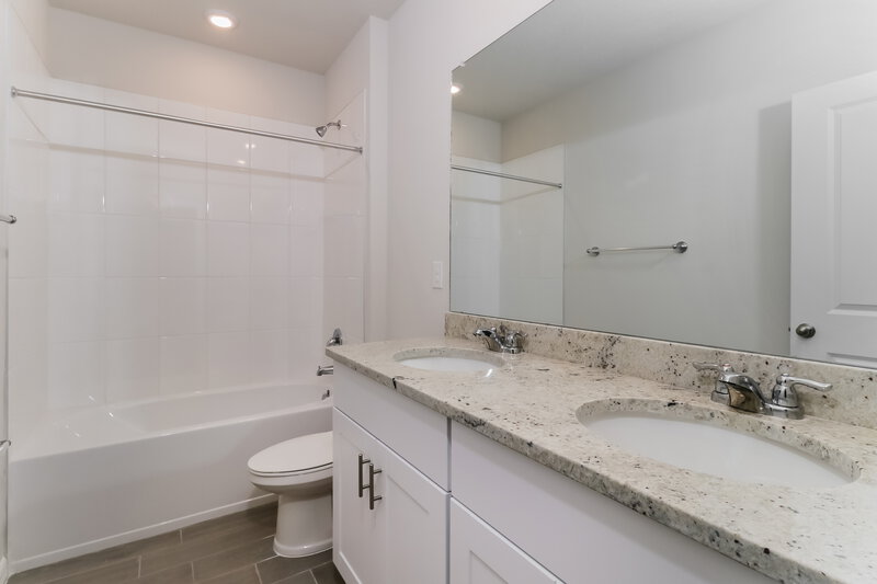 2,195/Mo, 38969 Harlow Rose Drive Zephyrhills, FL 33540 Bathroom View