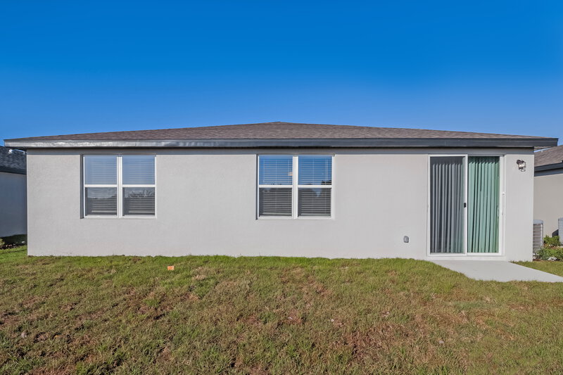 2,195/Mo, 38969 Harlow Rose Drive Zephyrhills, FL 33540 Rear View