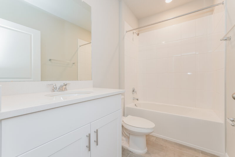 1,960/Mo, 38981 Harlow Rose Drive Zephyrhills, FL 33540 Bathroom View